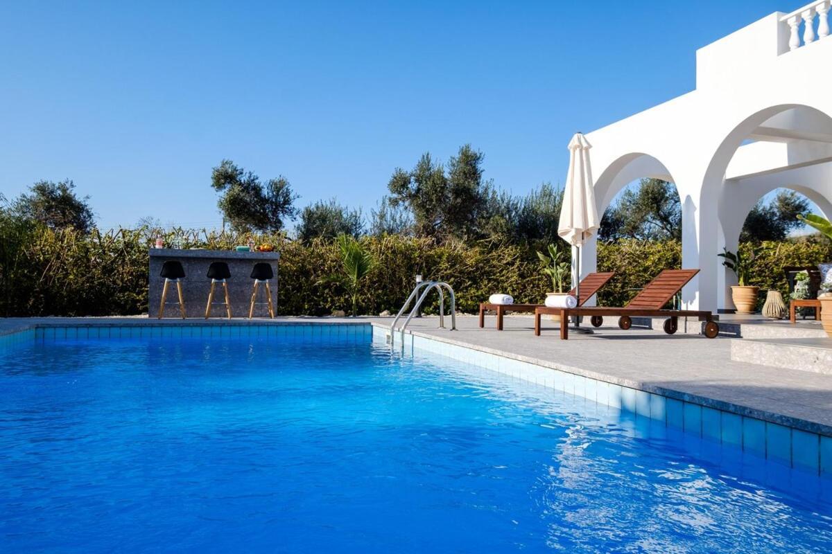 Cocoon Luxury Villa In Coral Bay-3 Min To Beach Péja Eksteriør bilde